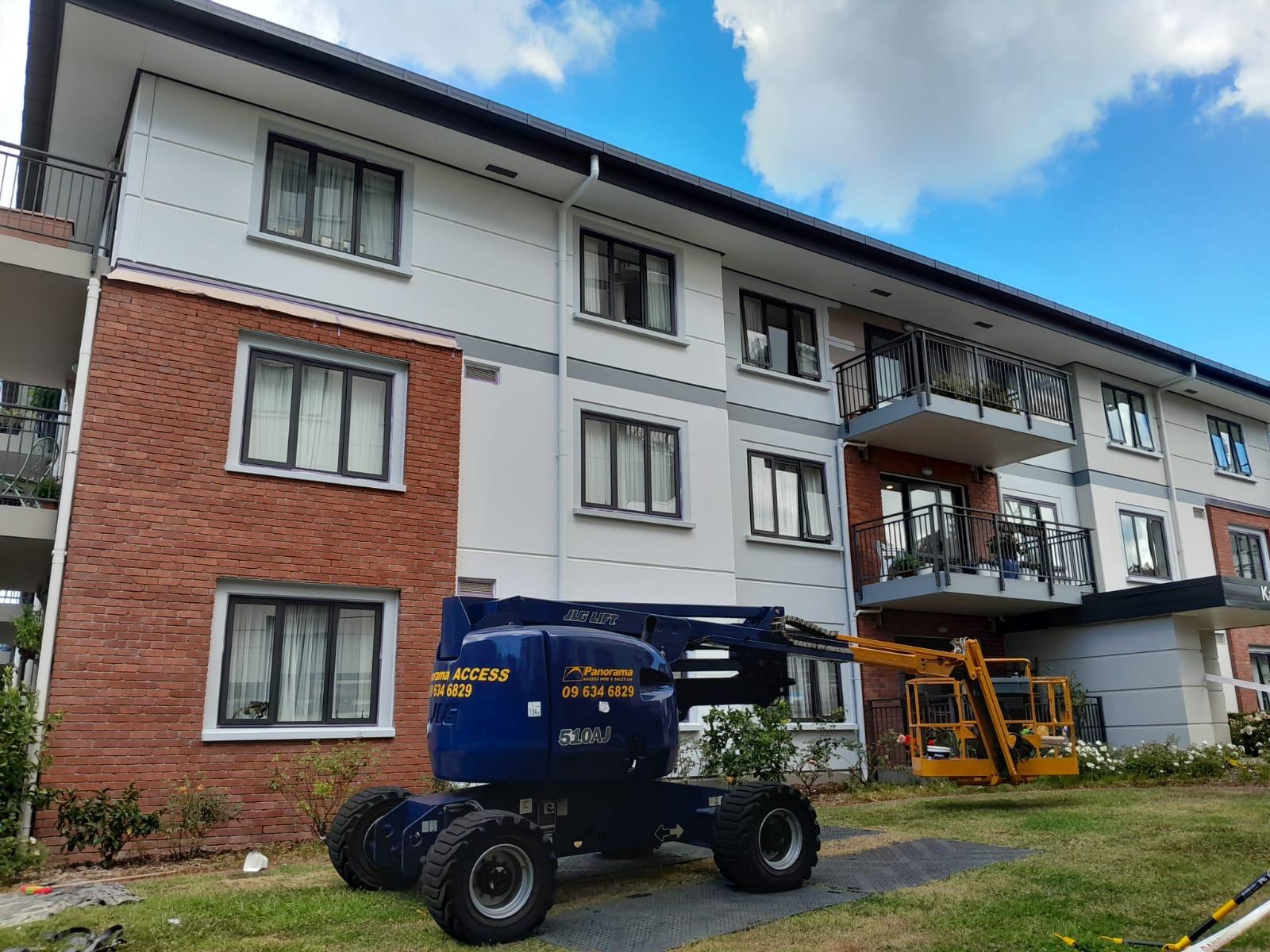 Retirement home exterior gallery image 3